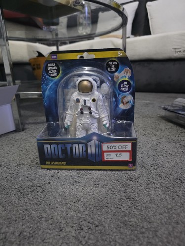 Doctor who astronaut - who, action