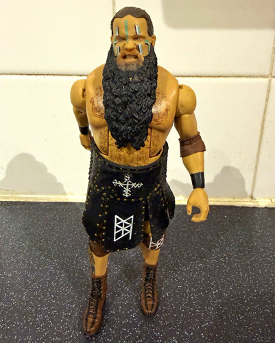 Poseable male bearded - poseable,