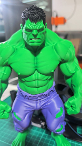 Hulk action figure - action,